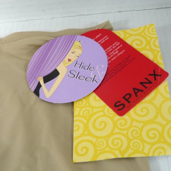 SPANX SIZE SMALL GIRL SHORT HIDE & SLEEK - Picture 2 of 8
